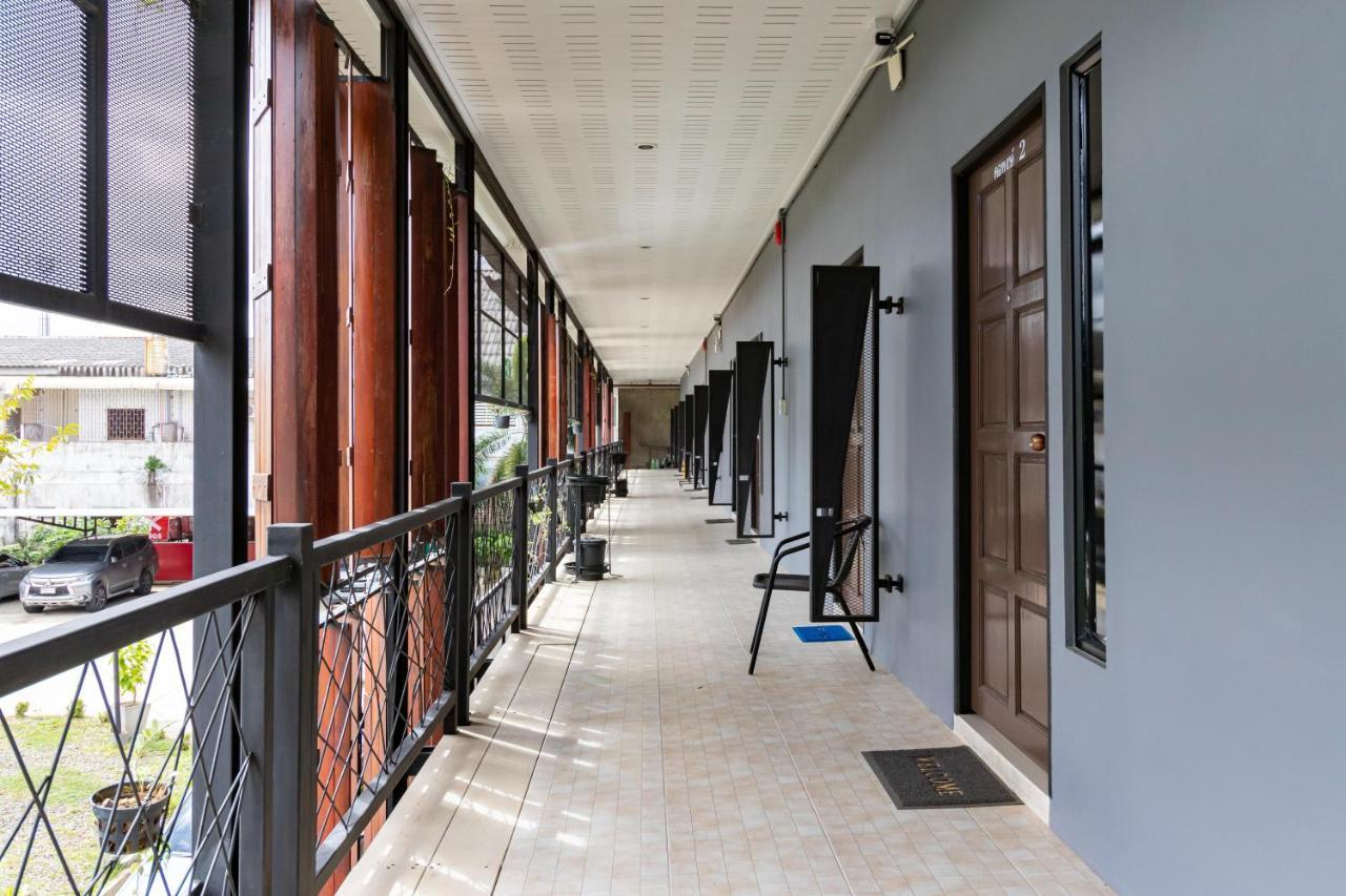 Cs Klongtoey Grand Resort Ban Yep Chaeng Extérieur photo