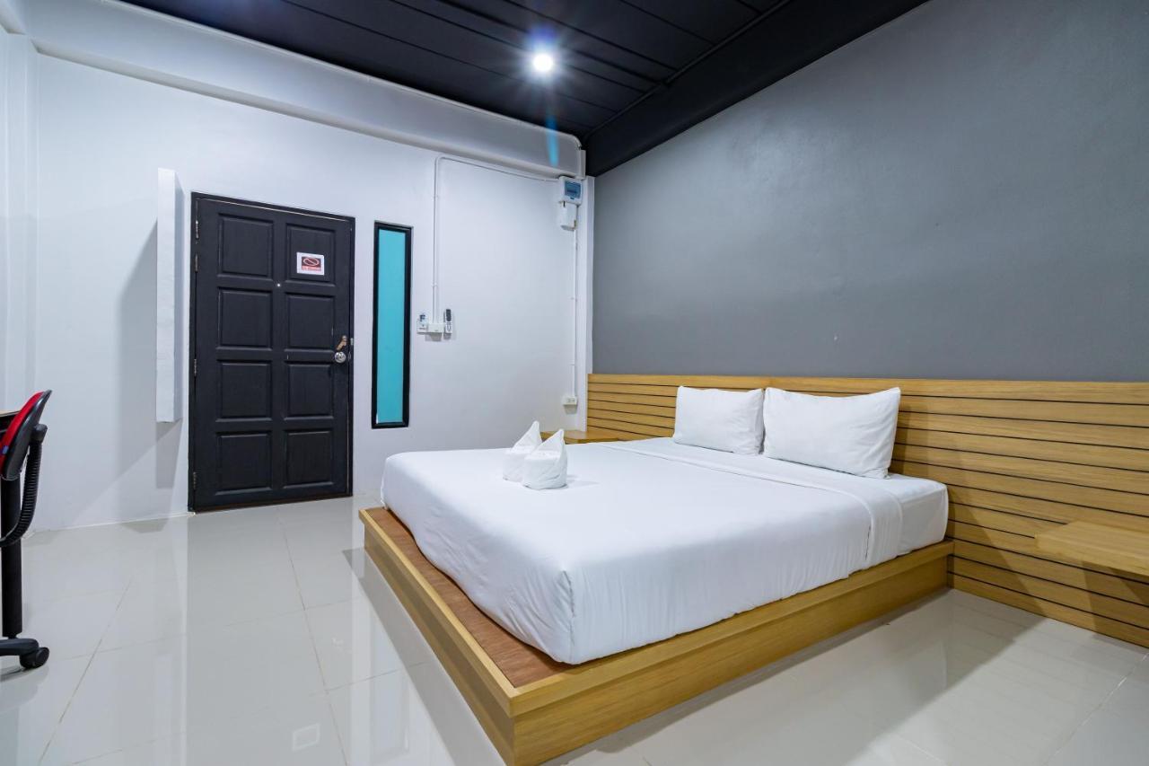 Cs Klongtoey Grand Resort Ban Yep Chaeng Extérieur photo